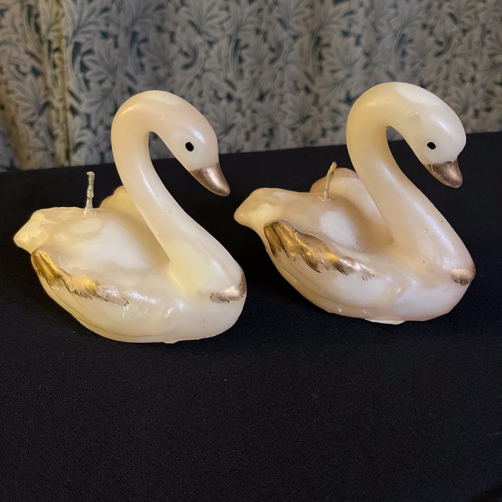 SET of 2 - SWAN CANDLES - 4 Inch - Vintage Aged Gold Accent Bird Candle